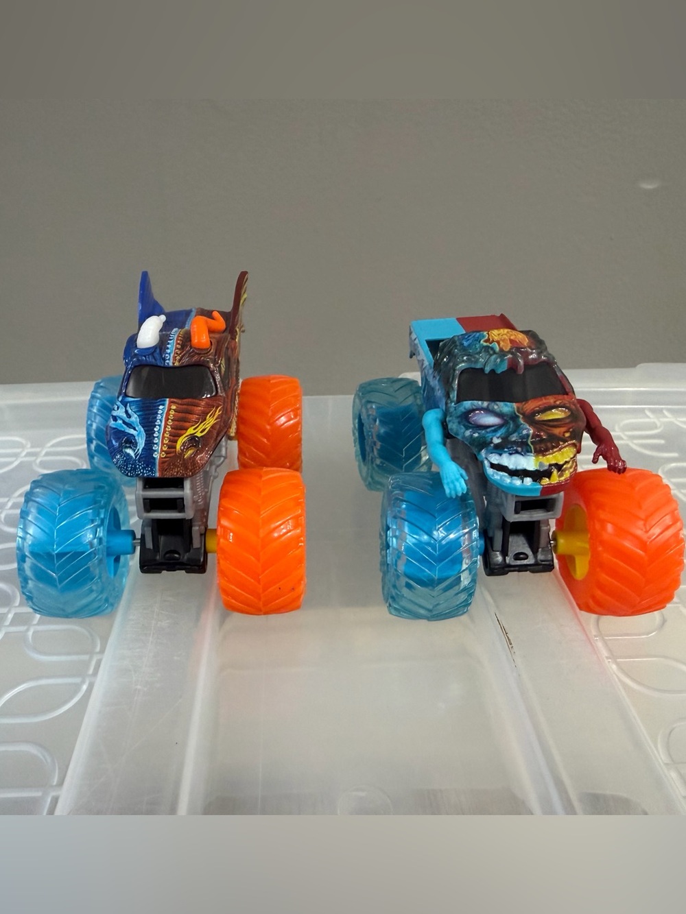 Monster Jam Official Fire & Ice, Dragon and Zombie Monster Trucks, 1:64 Scale